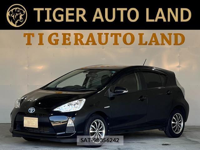 Toyota AQUA 2013-03 8770108-0