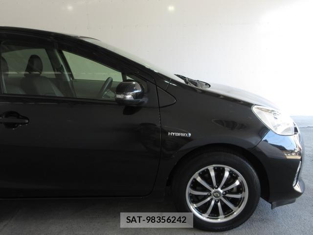 Toyota AQUA 2013-03 8770108-10