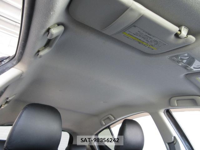 Toyota AQUA 2013-03 8770108-17