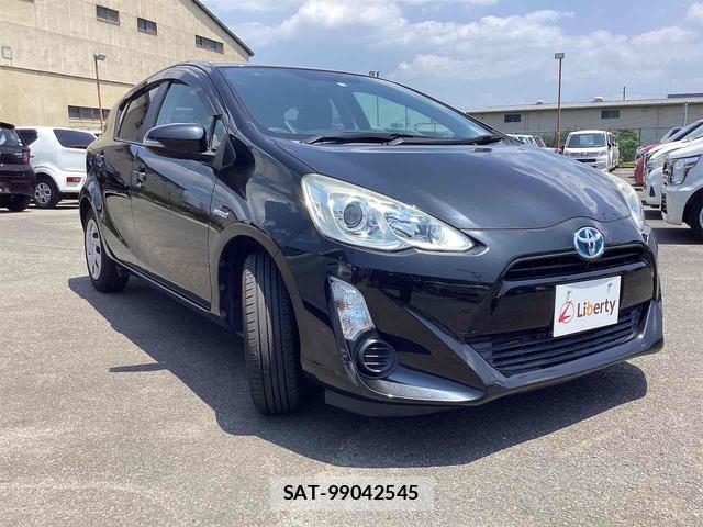 Toyota AQUA 2015-11 8770134-0