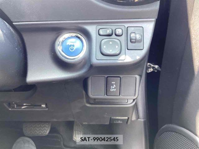 Toyota AQUA 2015-11 8770134-10