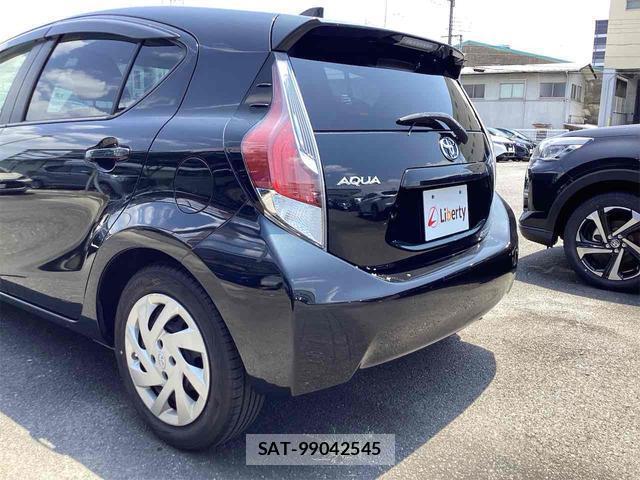 Toyota AQUA 2015-11 8770134-17