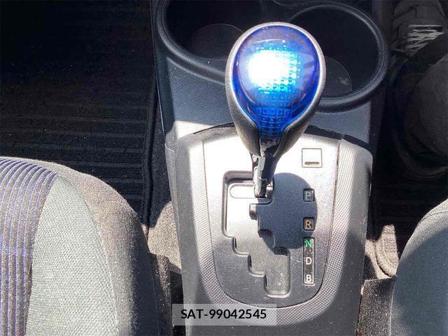 Toyota AQUA 2015-11 8770134-7