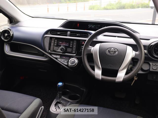 Toyota AQUA 2015-10 8770200-1