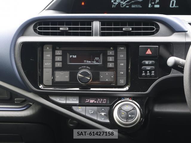 Toyota AQUA 2015-10 8770200-3