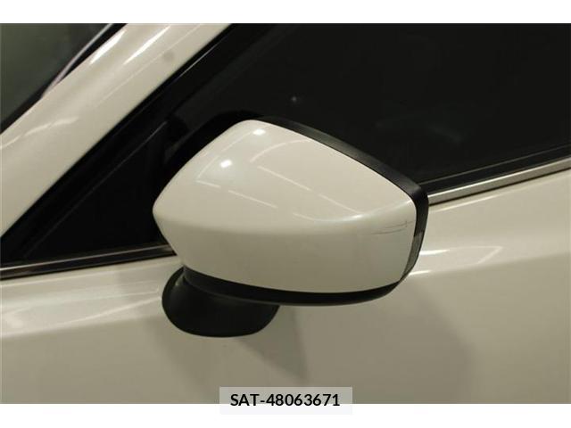 Mazda AXELA SPORT 2014-04 8768764-19
