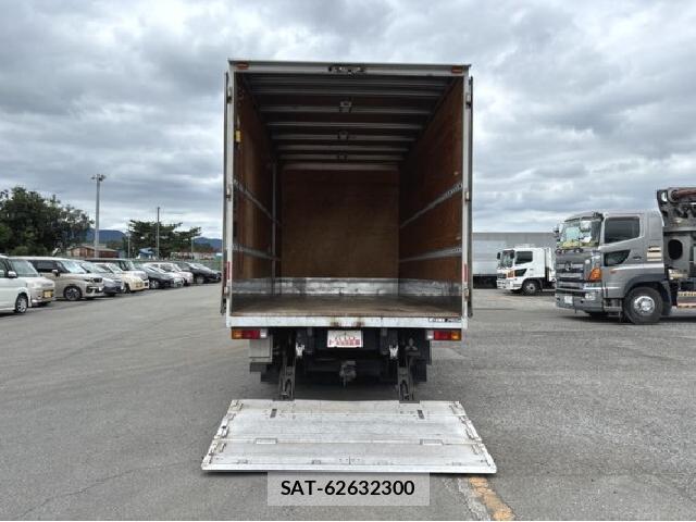 MITSUBISHI FUSO CANTER 2016 8768846-16