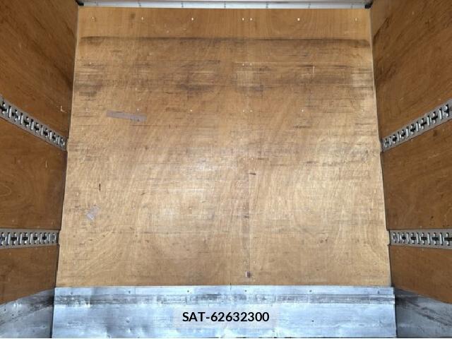 MITSUBISHI FUSO CANTER 2016 8768846-17