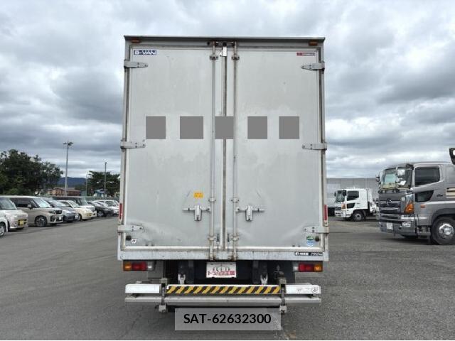MITSUBISHI FUSO CANTER 2016 8768846-4