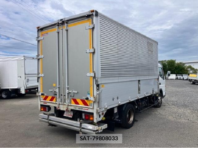 MITSUBISHI FUSO CANTER 2016 8769035-3