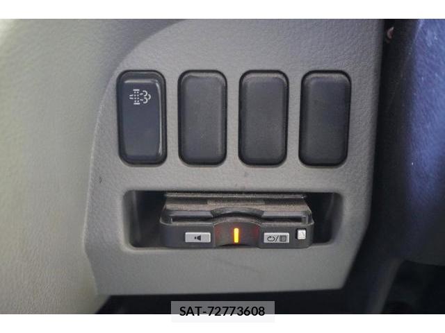 MITSUBISHI FUSO CANTER 2019-06 8769204-17