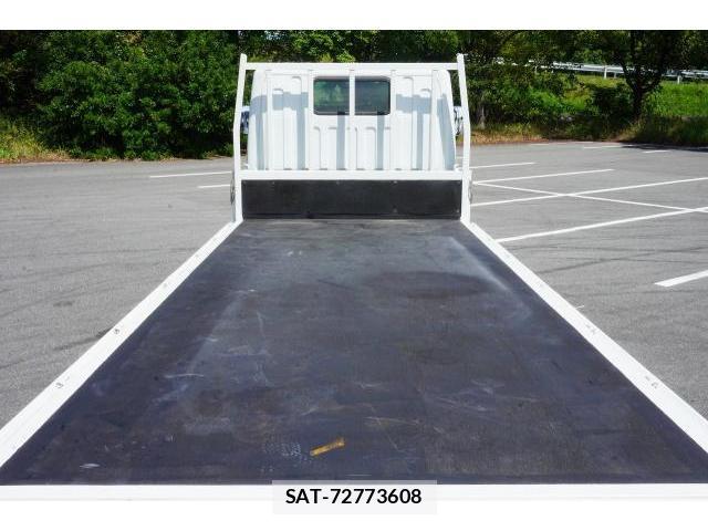 MITSUBISHI FUSO CANTER 2019-06 8769204-3