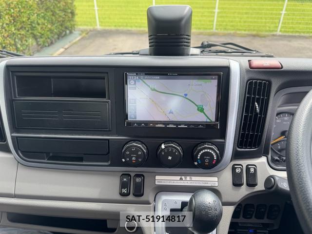 MITSUBISHI FUSO CANTER 2022-10 8769996-1