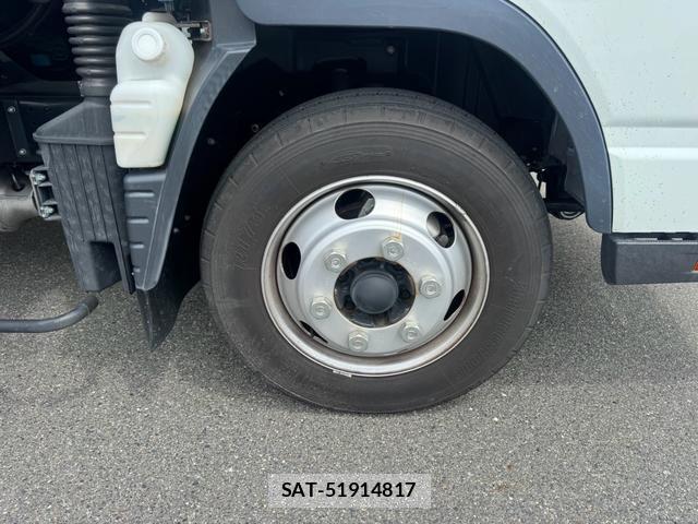 MITSUBISHI FUSO CANTER 2022-10 8769996-19
