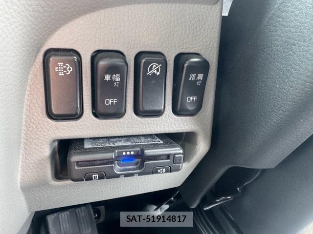 MITSUBISHI FUSO CANTER 2022-10 8769996-2