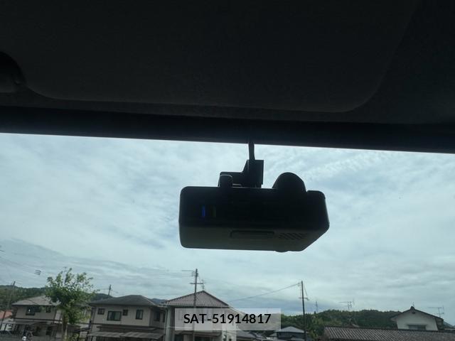 MITSUBISHI FUSO CANTER 2022-10 8769996-6