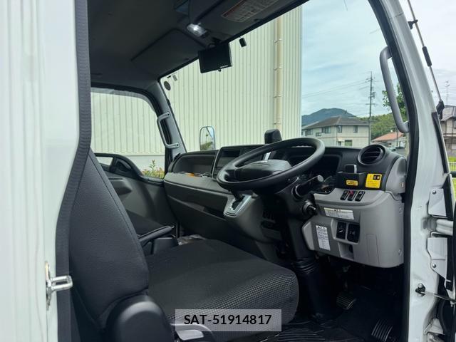 MITSUBISHI FUSO CANTER 2022-10 8769996-7