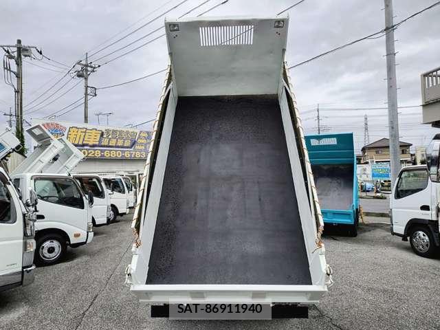 MITSUBISHI FUSO CANTER 2015-06 8770201-1