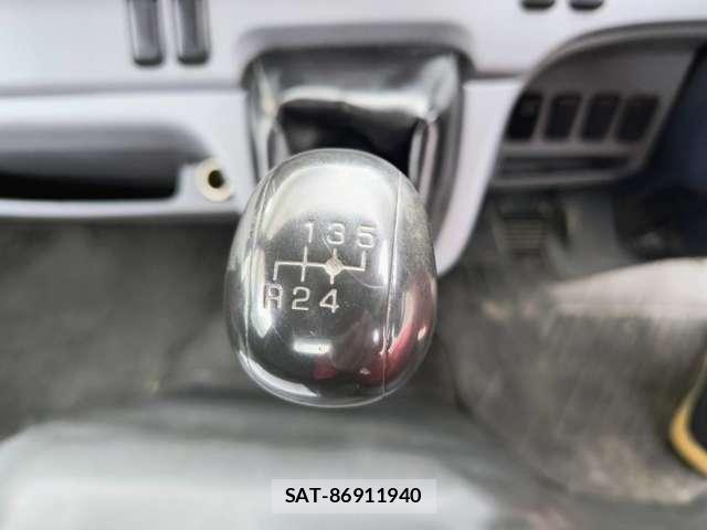MITSUBISHI FUSO CANTER 2015-06 8770201-16