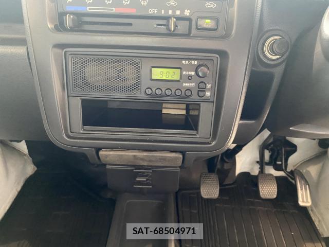 Suzuki CARRY TRUCK 2004 8770018-10