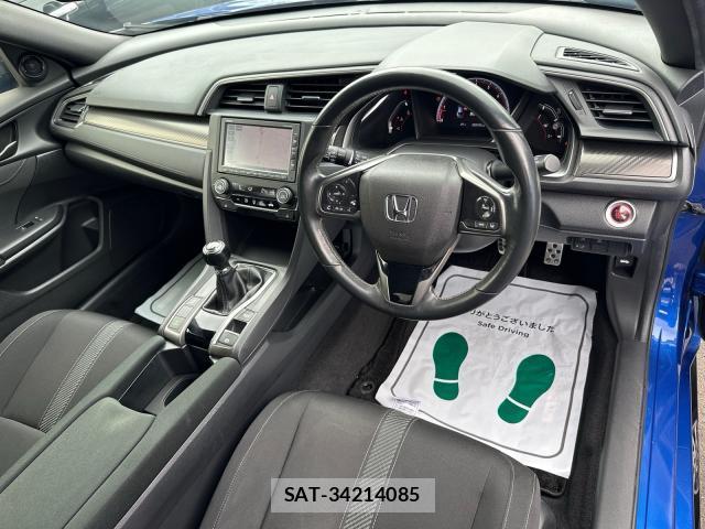 Honda CIVIC 2019-05 8769735-12
