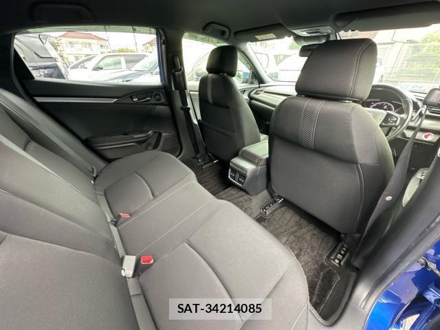 Honda CIVIC 2019-05 8769735-15