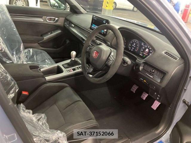 Honda CIVIC 2026-06 8769999-3