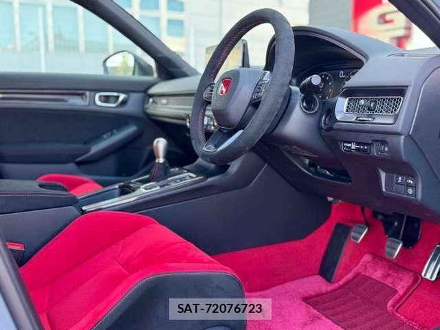 Honda CIVIC 2023-09 8770212-12