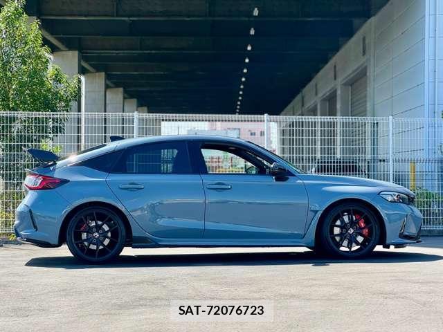 Honda CIVIC 2023-09 8770212-3