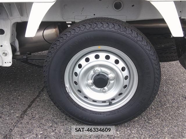 Nissan CLIPPER TRUCK 2026-03 8769099-15