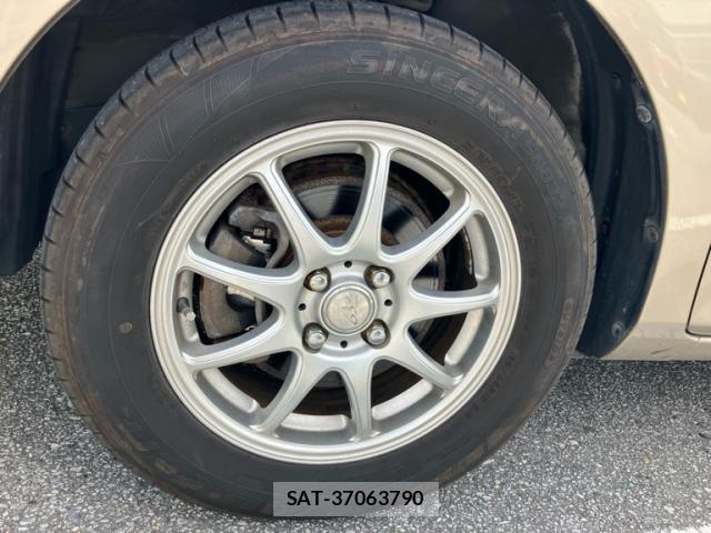 Toyota COROLLA AXIO 2008-03 8769148-5