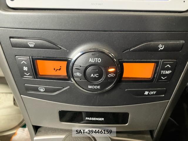 Toyota COROLLA AXIO 2012-05 8770100-11