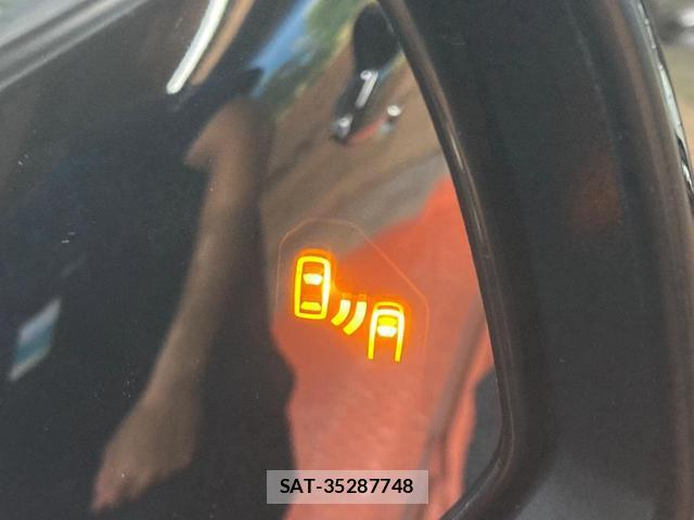 Toyota COROLLA CROSS 2024-11 8769795-6