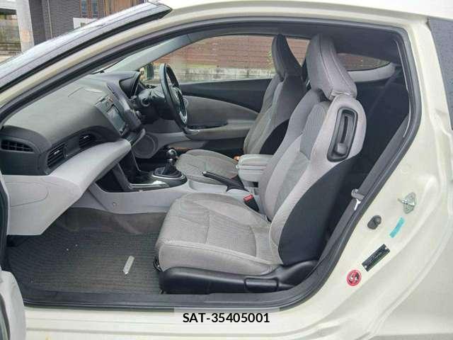 Honda CR-Z 2011-03 8769943-5