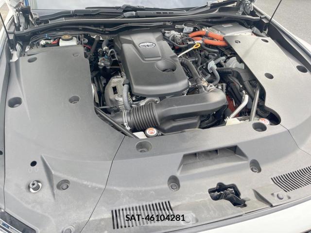 Toyota CROWN HYBRID 2018-12 8769439-17