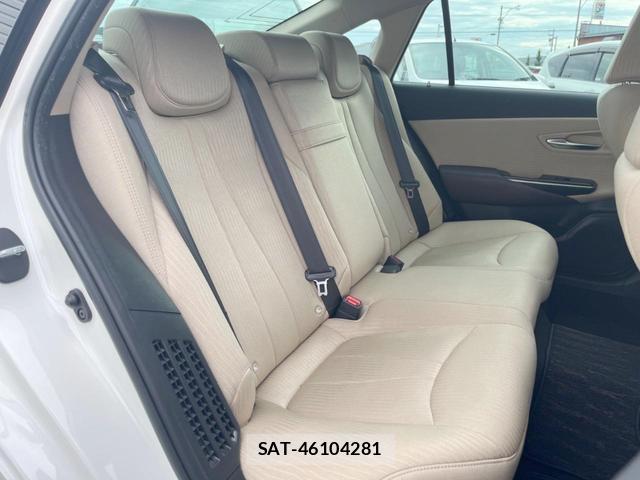 Toyota CROWN HYBRID 2018-12 8769439-9