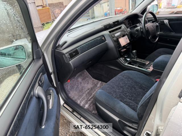 Toyota CROWN 2002-03 8769444-17