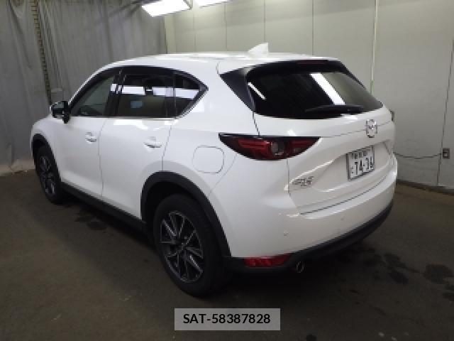 Mazda CX-5 2017-06 8769725-1