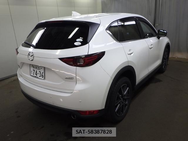 Mazda CX-5 2017-06 8769725-4