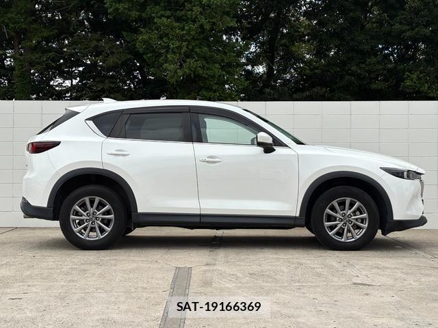 Mazda CX-5 2022-01 8770034-8