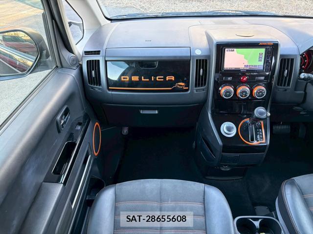 Mitsubishi DELICA 2017-12 8769948-6