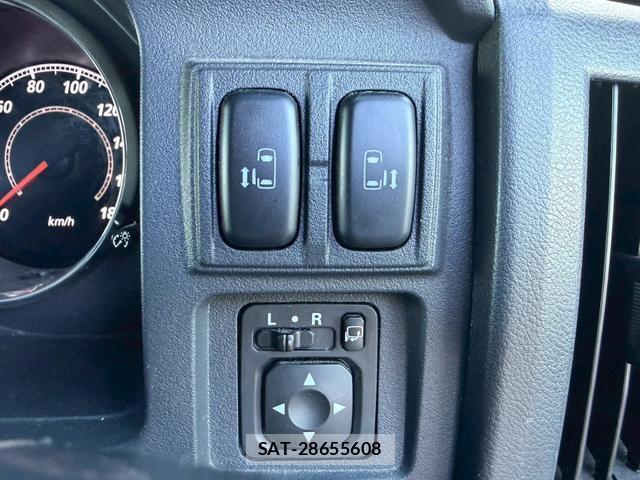 Mitsubishi DELICA 2017-12 8769948-8