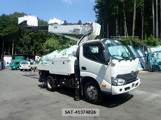 Hino DUTRO 2017-08 8770163-19