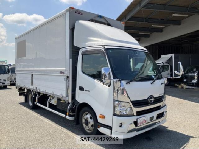 Hino DUTRO 2017 8770203-1