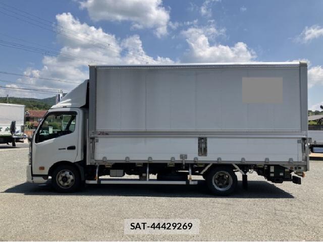 Hino DUTRO 2017 8770203-11
