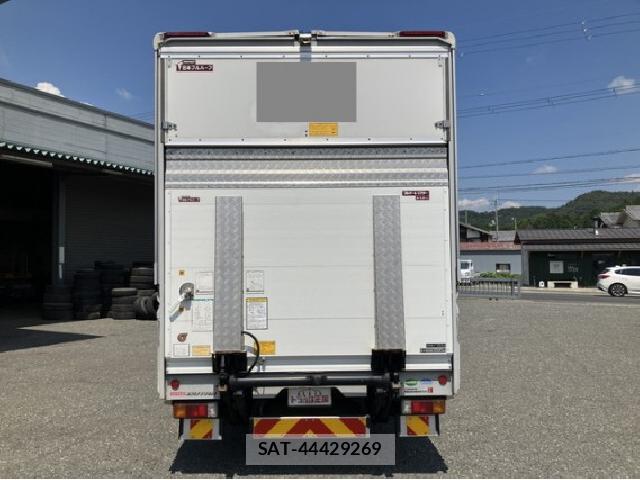 Hino DUTRO 2017 8770203-16