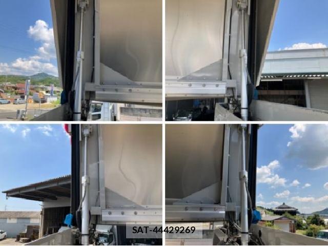 Hino DUTRO 2017 8770203-18