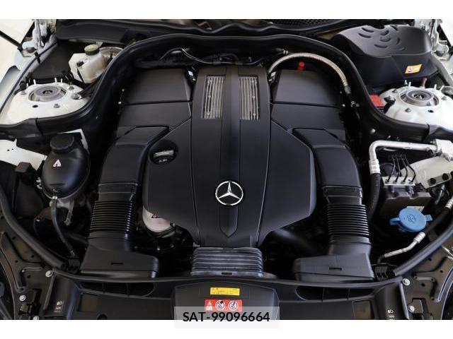 Mercedes Benz E-CLASS 2016-02 8769231-7