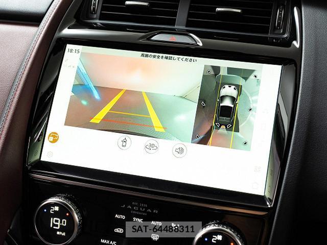 Jaguar E-PACE 2022-02 8769130-10