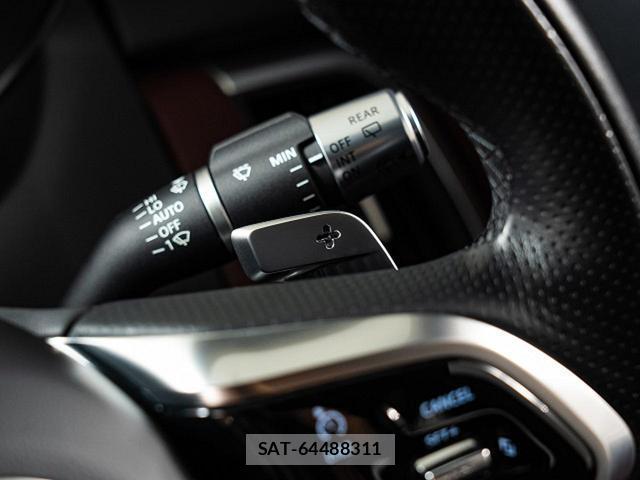 Jaguar E-PACE 2022-02 8769130-11